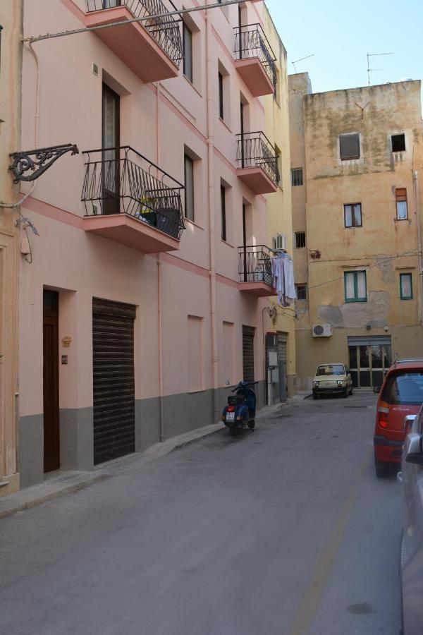 Al Civico 1 Apartments Trapani Zewnętrze zdjęcie