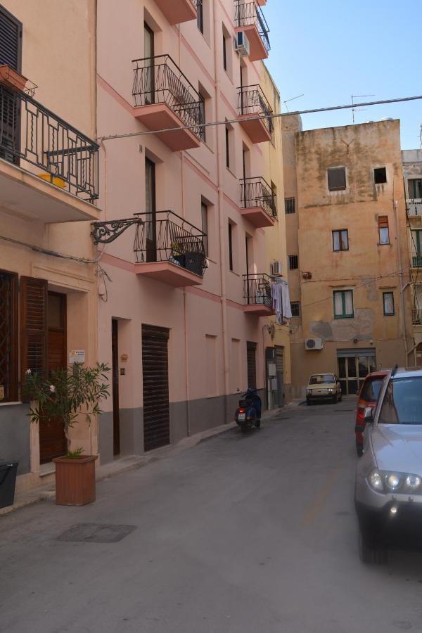 Al Civico 1 Apartments Trapani Zewnętrze zdjęcie